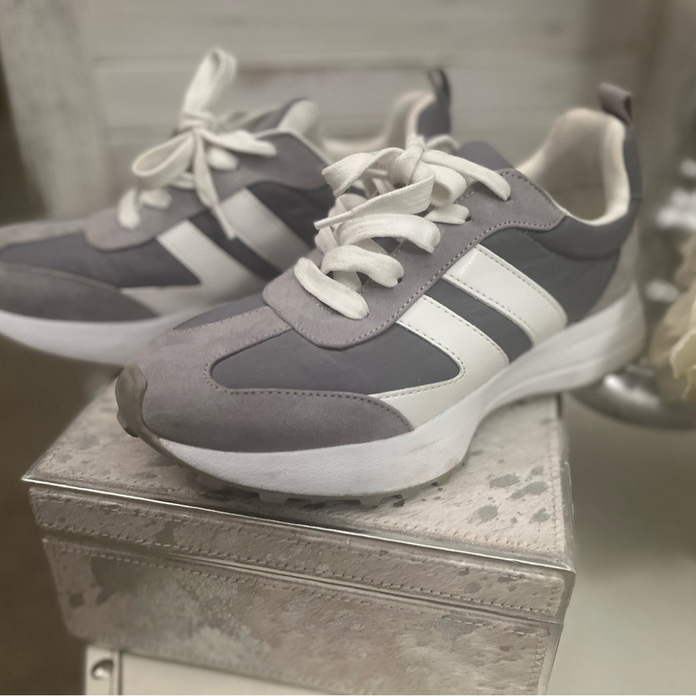 J Slides Gray and White Retro Athletic Sneakers